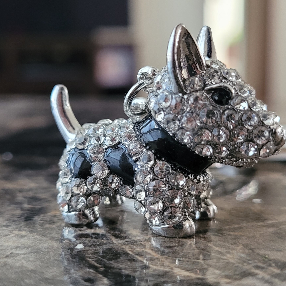 Silver and Black Key Holder with Sparkling Details